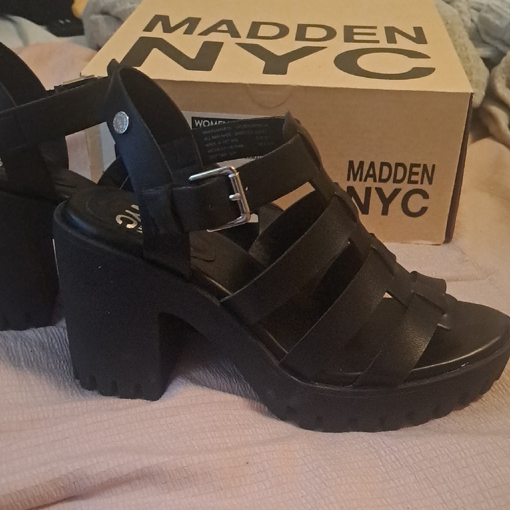 Madden NYC Black Platform Sandals